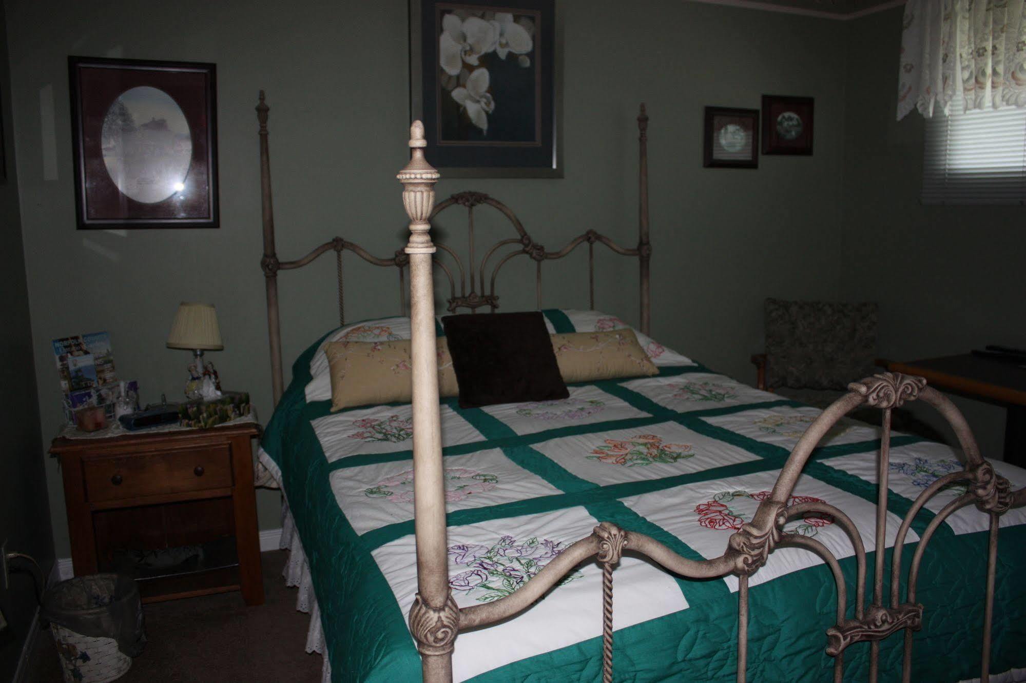 Carrousel Bed & Breakfast Cayuga Zewnętrze zdjęcie